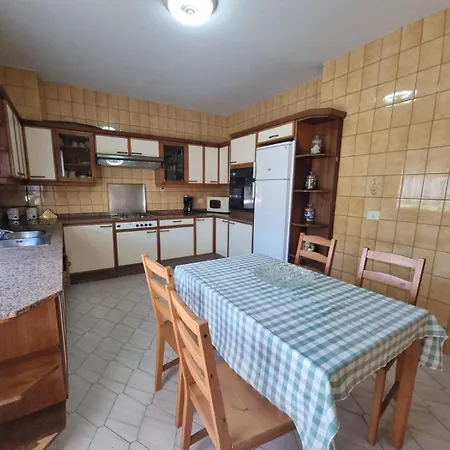 Casa Vacacional En Apartman O Grove